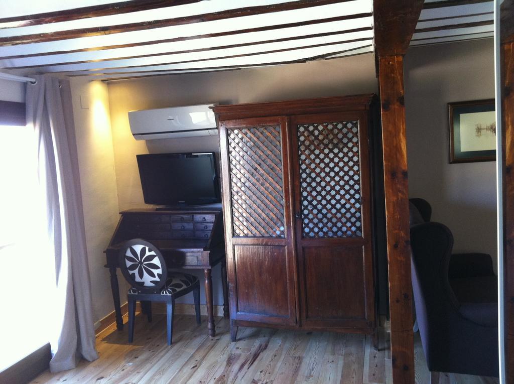 Los Ojos De La Mora Apartamentos Boutique Cuenca  Ngoại thất bức ảnh