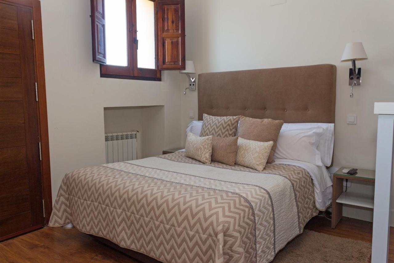 Los Ojos De La Mora Apartamentos Boutique Cuenca  Ngoại thất bức ảnh